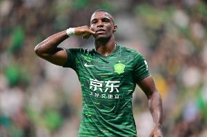 法比奥：能取胜更多感谢球迷，希望通过胜利把所有不美好都忘掉