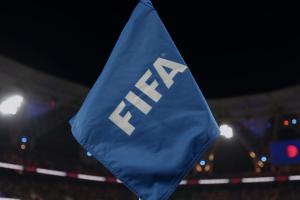 马德兴谈马来西亚造假归化被罚：必须谨慎，搞足球别总想抄近路