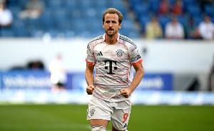 马特乌斯指出，凯恩近期状态出色的关键在于他与格纳布里之间的默契配合和积极互动。