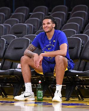 Scotto：勇士与威尔-理查德森达成4年869万美元协议，后两年为无保障合同。