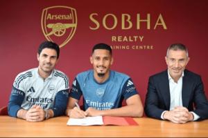 官方确认：阿森纳与后防核心萨利巴达成续约，据悉新合同将持续至2030年。