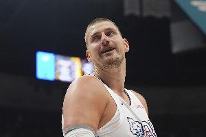 掘金总经理对约基奇续约问题避而不谈，仅表示双方目前心态均佳。