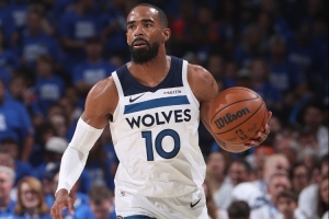 上场时间缩短，如何提升效率？康利谈心得：控球是核心，出手与否并非关键。