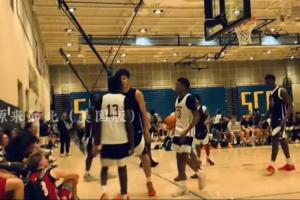 张博源征战美高赛事爆发冲突，队友迅速挺身将其护住，尽显“有事真上”担当。