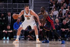 追梦：约基奇毫无软肋，从替补席蜕变为弩机，我很享受防守他。