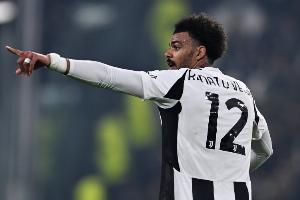 意媒报道，图多尔与尤文新管理层均对维加持不看好态度，在其租借期结束后便未再考虑引进他。