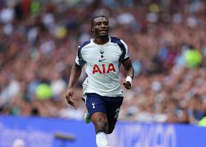 库杜斯：加盟热刺是凭直觉，家里曾表示考试不及格就不让踢球。