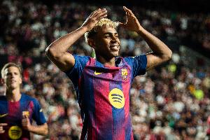 哈维：亚马尔将来一定能获金球奖，布斯克茨始终保持着顶级水准