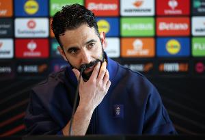 阿莫林：球队表现出色但并非完美，明天忘掉一切准备赢下下一场