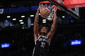 谁还需要首发中锋！美记：克拉克斯顿是各争冠队最现实的交易目标