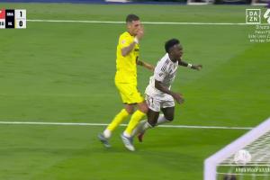 黄潜球员对判罚提出质疑，称维尼修斯实为双脚起跳骗取点球，红牌亦是凭空捏造。