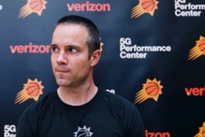 太阳主帅执教体验良好，坦言深知前方仍有挑战。