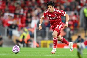 日本队远藤航右腿后侧肌肉受伤，恐将退出本期国家队集训。