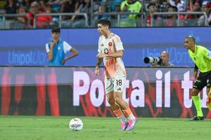 米体报道称，尤文为筹集资金出售了苏莱，却又花费8400万欧元引进了一位特点相似的球员。