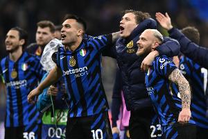 国米球员身价变动：劳塔罗与巴雷拉各跌1000万欧，并列跌幅第一。