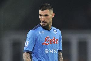 据《米兰体育报》报道，那不勒斯队的波利塔诺与洛博特卡预计将因伤缺阵20天。