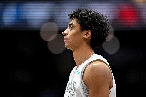 克里斯蒂表示，夏季期间他专注于持球训练和体能储备，其目标在于成为一名顶级的防守球员。