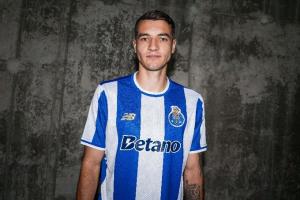 基维奥尔表示，阿森纳实际上并不想放他离队，而他希望加盟一支能确保自己获得稳定出场时间的球队。