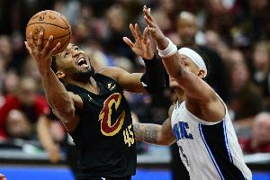 ESPN公布新赛季东部实力预测：骑士与魔师位列前两名，尼克斯紧随其后排名第三，步行者位居第四。