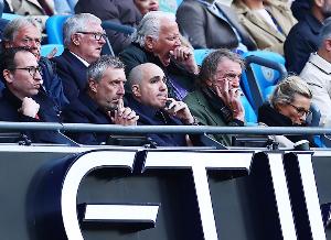 邮报报道称，曼联正筹划举办一场季中友谊赛，对手可能是沙特利雅得胜利队。