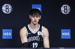 曾凡博：能参与NBA中国赛我感到非常荣幸，期待自己登场的那一刻。