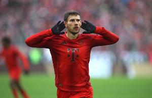 图片报报道称，格雷茨卡渴望留在拜仁并完成续约，但他有可能在明年夏天离开球队。