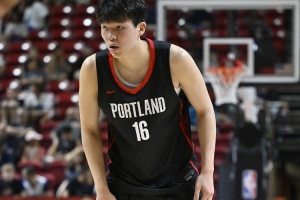 拓记：若球队希望杨瀚森短期内打出来 那内线的深度可能会是问题