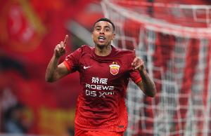 古斯塔沃与海港的合同仅剩半年有效期，且已被联赛撤销报名资格，在遭遇禁赛的情况下，他剩余的上海海港生涯只剩最后一场亚冠比赛。