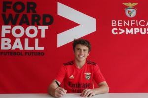 18岁内维斯身价仅50万，3年后提拔至一队身家暴涨至9000万！