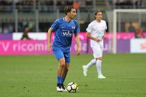 文托拉：大罗是我兄弟，他说他在巴西的地位就像教皇在罗马一样