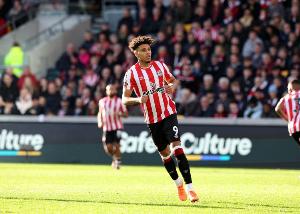 德天空报道称，阿图伯鲁与沙德未入选德国队客场对阵北爱尔兰的大名单，沙德并非因伤缺阵。