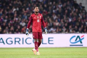 德尚宣布，在法国队对阵冰岛的下一场比赛中，门将迈尼昂将佩戴米兰队长袖标。