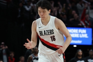 萧华：未料到杨瀚森能迅速吸引全球目光，其影响力已超越中国。