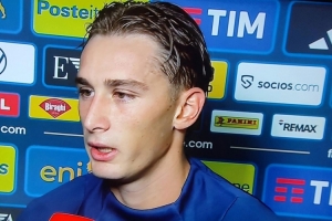 20岁零3个月16天！F.埃斯波西托跻身意大利正式比赛进球第6年轻国脚行列。