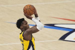 西卡谈马瑟林：他今天投篮手感火热，出手即有，无需占用球权却能高效得分，这点令我印象深刻。