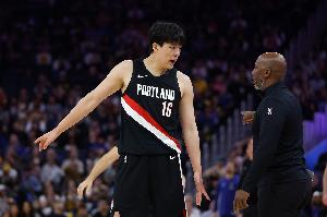 比卢普斯：暂停后曾尝试为杨瀚森设计战术