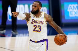 帕金斯坦言詹姆斯深不可测，其内心想法与后续计划难以预料。