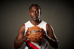 霍勒迪：我希望在开拓者进攻端扮演更重要角色，多带带杨瀚森