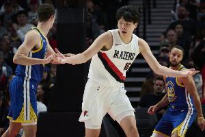 亚洲年轻运动员谈恋爱会影响竞技状态？苏群反驳：都二十岁了，又不是十二岁。