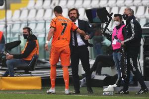 前助教透露：皮尔洛原本并不希望C罗加盟，其战术要求高位压迫，但C罗在高位逼抢方面的表现却是队内最差的。