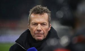 马特乌斯认为拜仁的人员配置相比多特蒙德略有优势，他预测周六拜仁将获胜，并且最终能以超过10分的优势锁定联赛冠军。