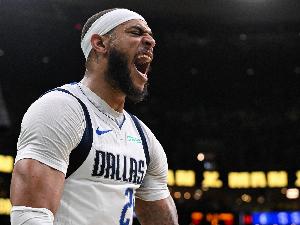 队记：加福德完成无对抗训练及冲刺跑，揭幕战成疑