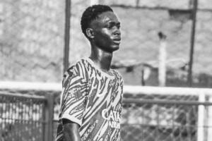 塞内加尔小球员遭撕票，绑匪将尸体照片发给其母。