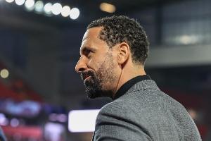 费迪南德评价：库尼亚踢球时自信气场外露，拉门斯则沉稳自信且富有掌控力。