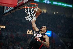 4年8200万！卡马拉成自2004年以来首位入选最佳防守阵容的开拓者球员。