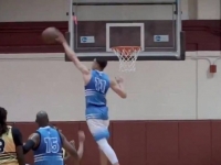 高中曾创下单场63球连中纪录的小波特，坦言在NBA无从展示这一神技。