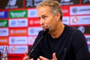 尤尔曼德：惨败对球队和我个人都是打击，我们防守松散遭到惩罚