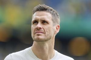 凯尔：上半场我们的表现尚有不足，恩梅查获得全场最佳实至名归。