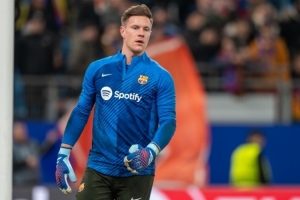 德天空：特尔施特根冬窗转会仍有可能性，租借方案也在考虑之列。