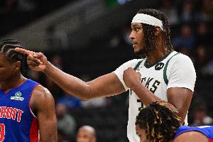 字母哥论特纳：我们皆乐于接纳意见，配合默契指日可待。